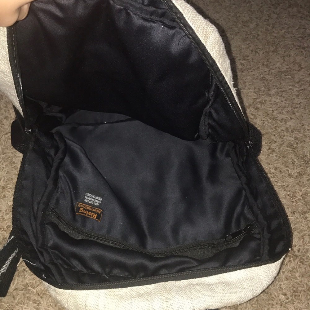 Backpack - Picture 6 of 6